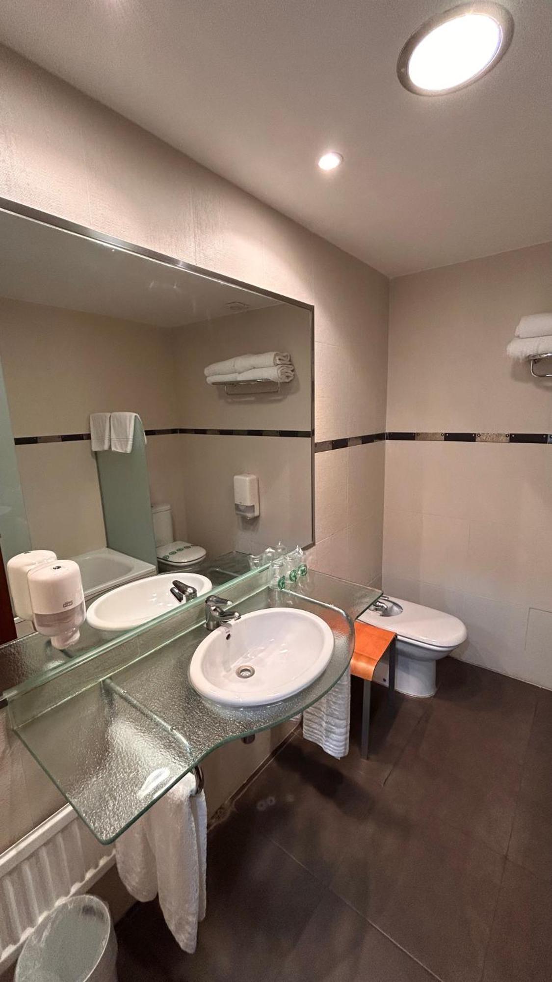 Hotel Unzaga Plaza เอบาร์ ภายนอก รูปภาพ